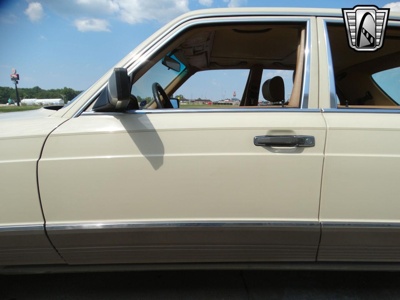 1982 Mercedes - Benz 300SD