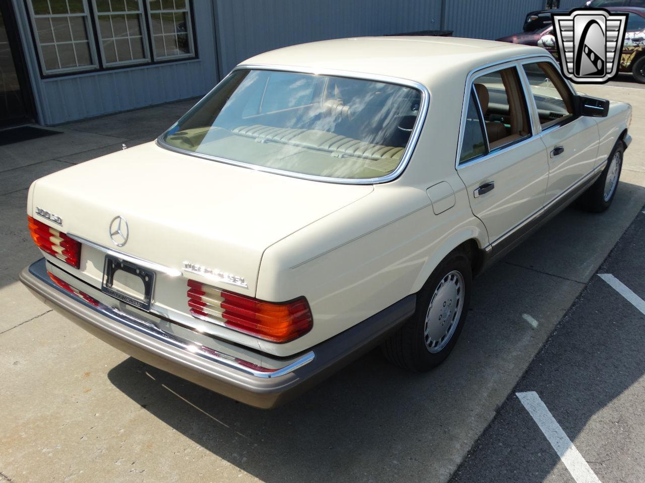 1982 Mercedes - Benz 300SD