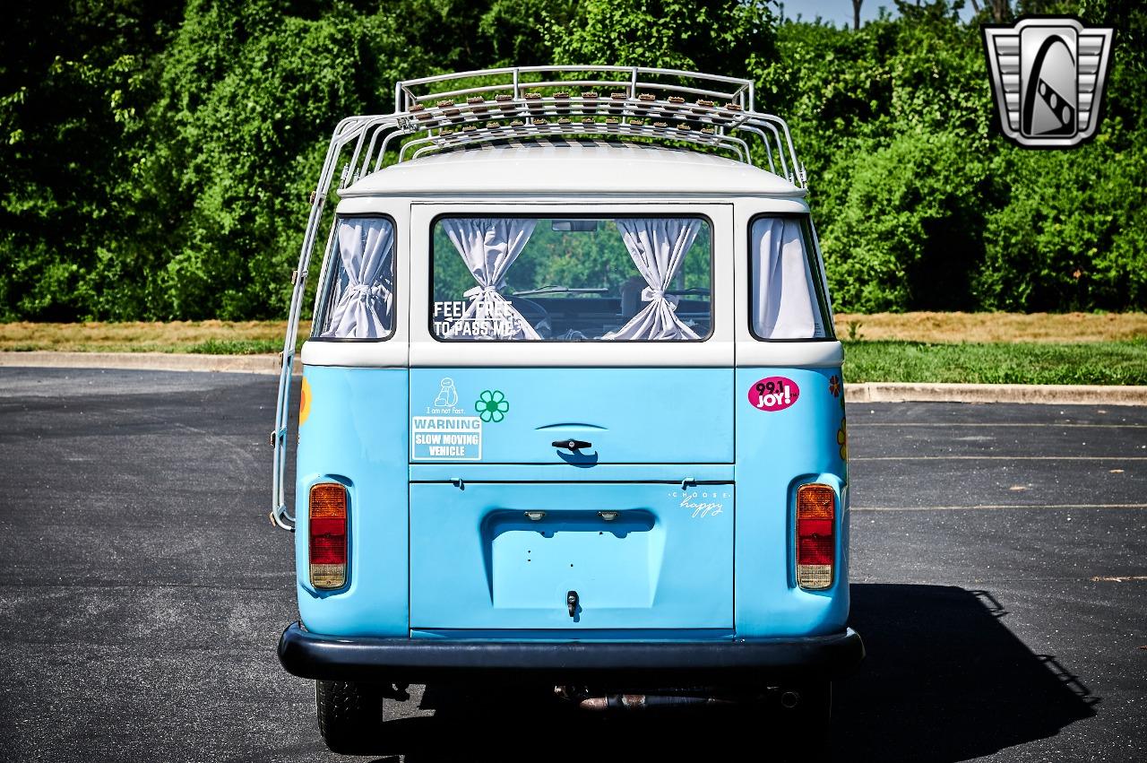 1990 Volkswagen Bus