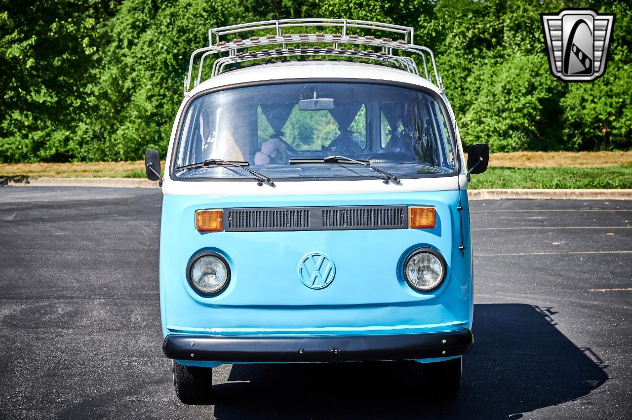 1990 Volkswagen Bus