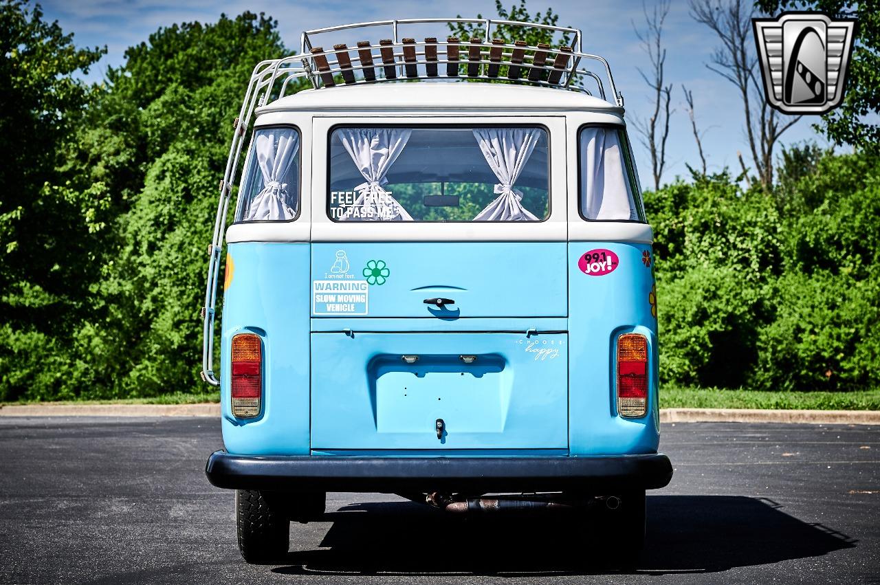 1990 Volkswagen Bus