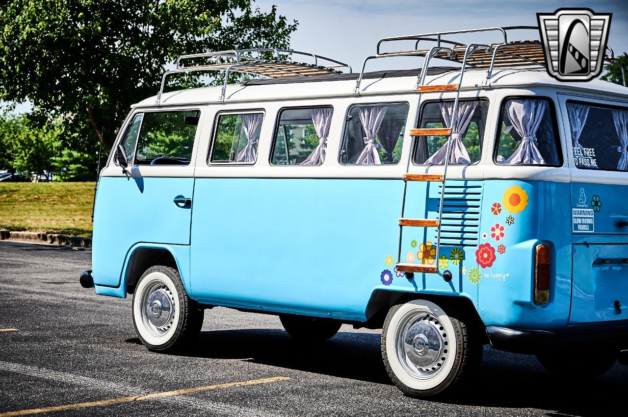 1990 Volkswagen Bus