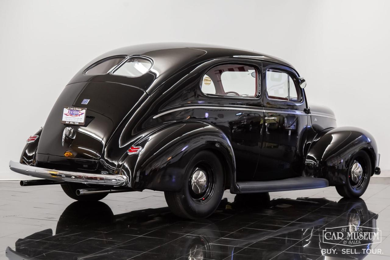 1940 Ford Standard Tudor