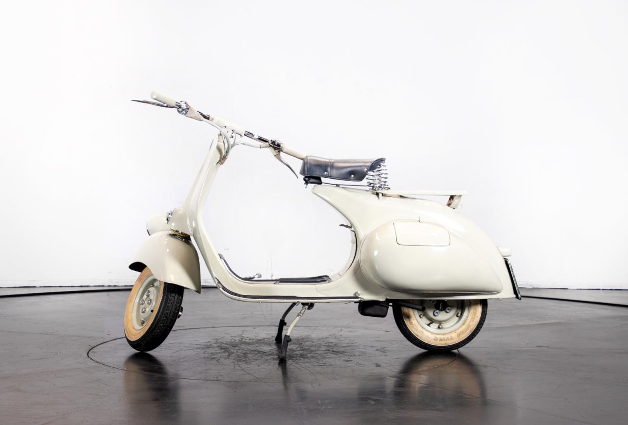 1953 Piaggio Vespa 125