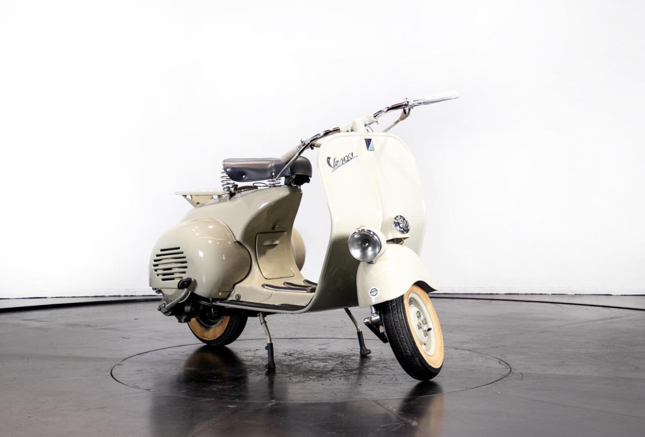 1953 Piaggio Vespa 125