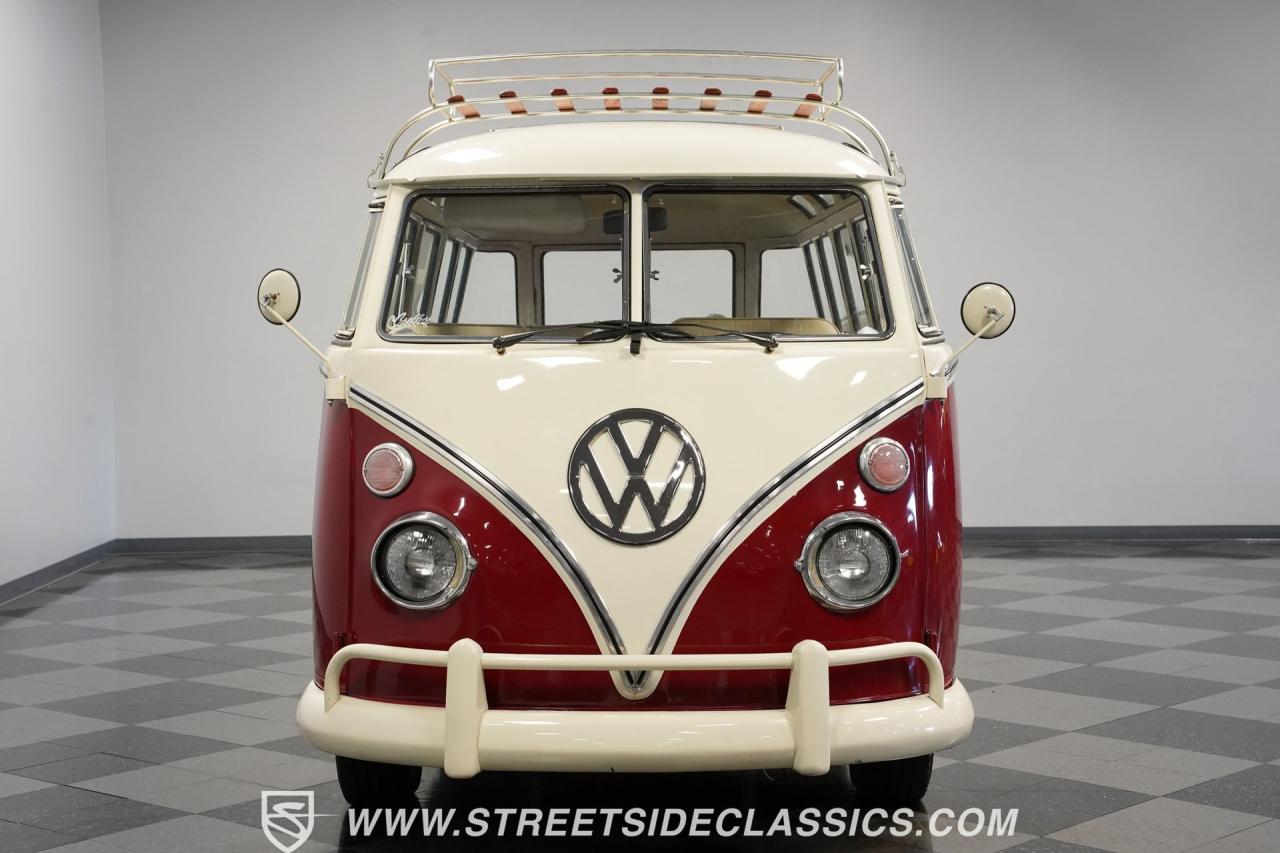 1971 Volkswagen Type 2 23 Window Deluxe