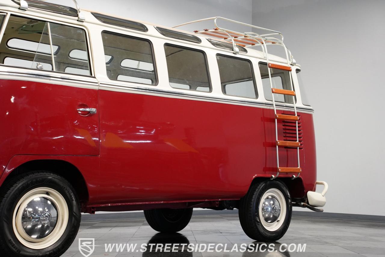 1971 Volkswagen Type 2 23 Window Deluxe