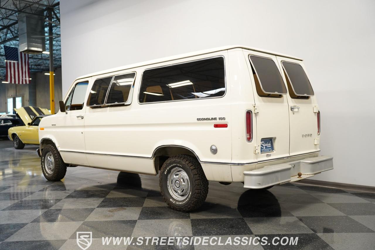 1977 Ford Econoline Custom Camper