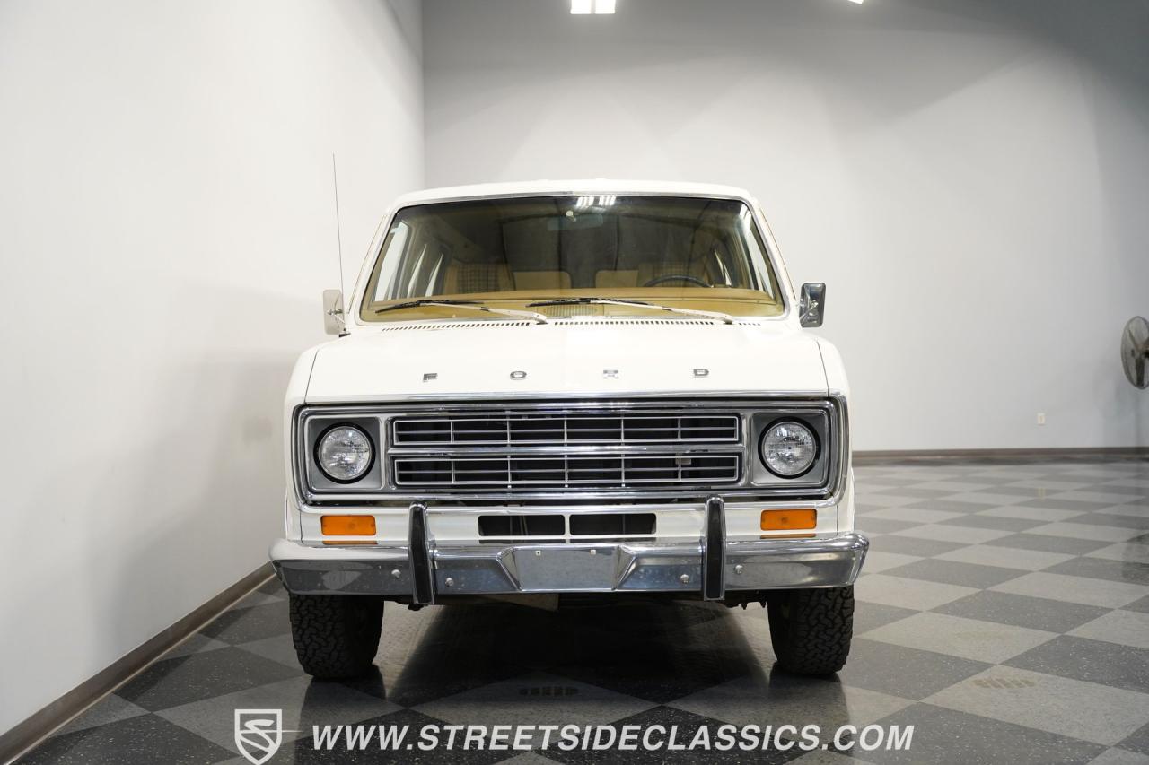 1977 Ford Econoline Custom Camper