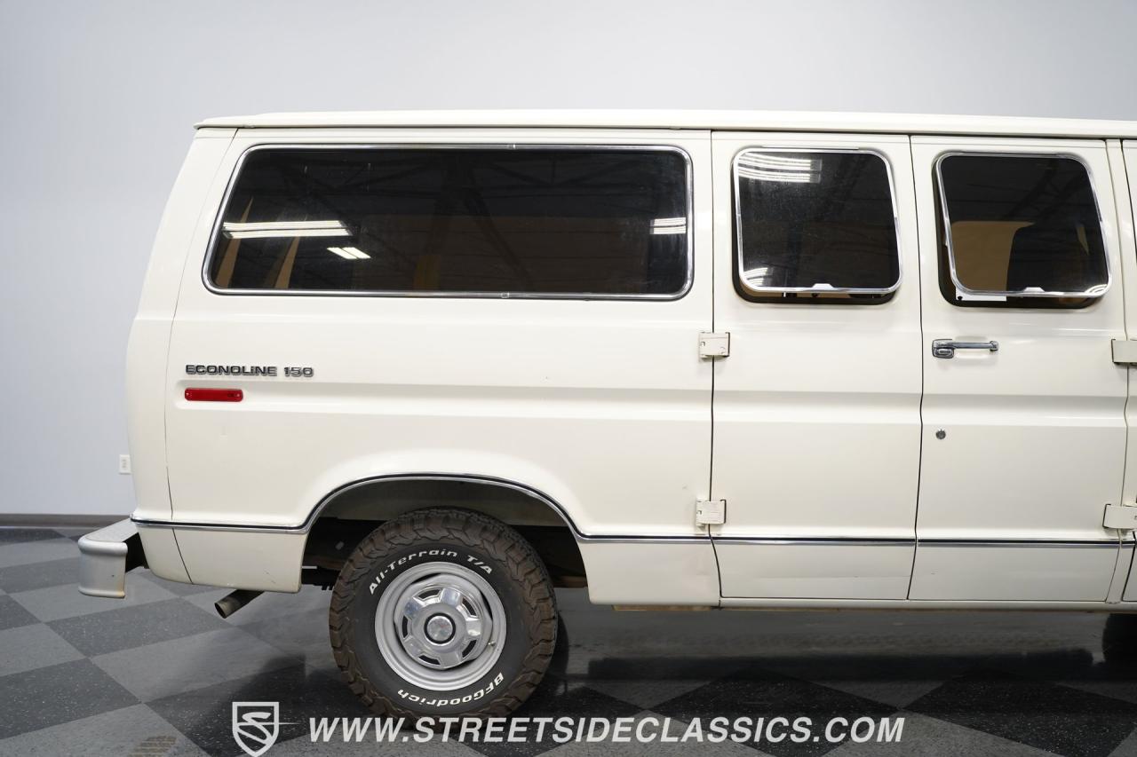 1977 Ford Econoline Custom Camper