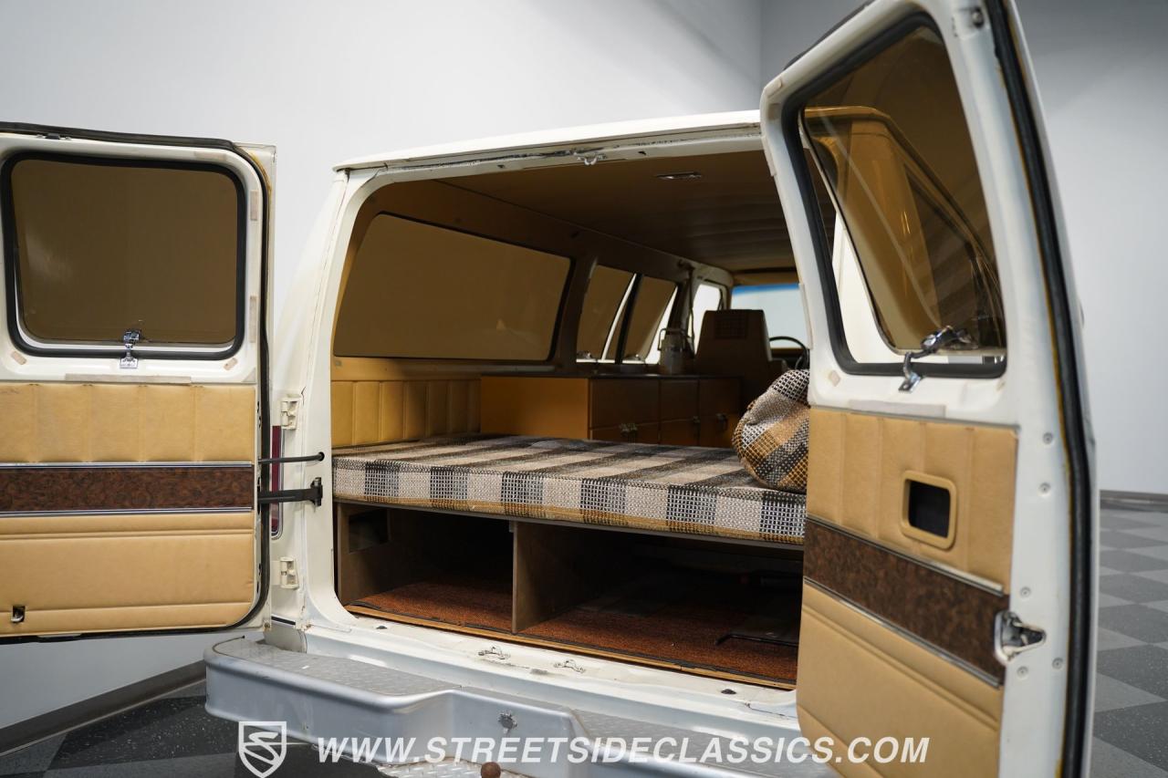 1977 Ford Econoline Custom Camper