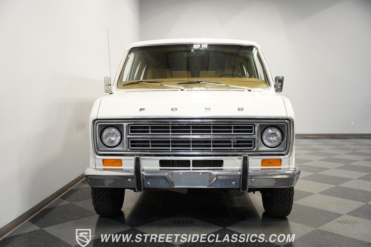 1977 Ford Econoline Custom Camper