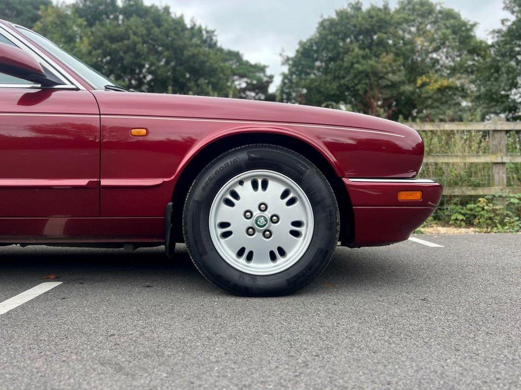 1996 Jaguar 1996 P XJ SOVEREIGN