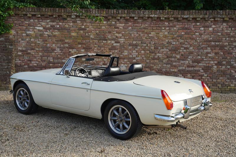 1980 MG B Tourer