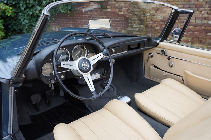 1962 Alfa Romeo Spider 2600 Touring