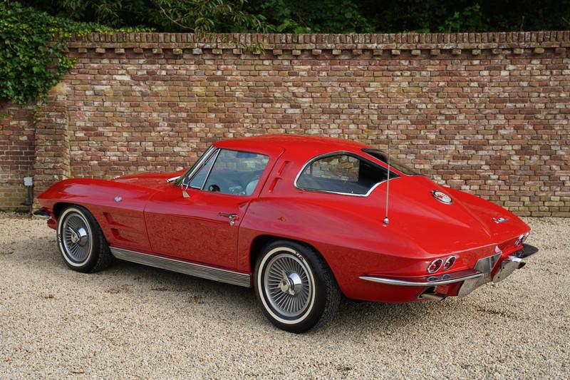 1963 Corvette C2 Sting Ray Split Window