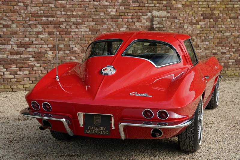 1963 Corvette C2 Sting Ray Split Window