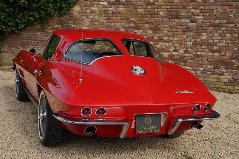 1963 Corvette C2 Sting Ray Split Window