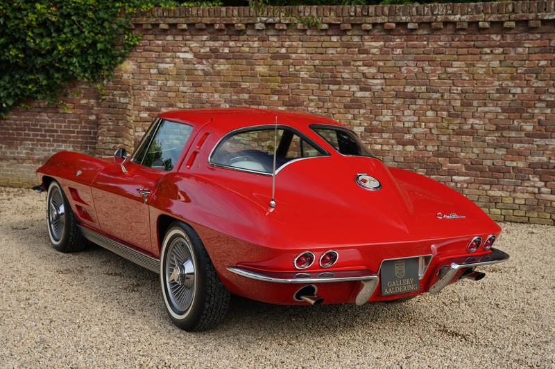 1963 Corvette C2 Sting Ray Split Window