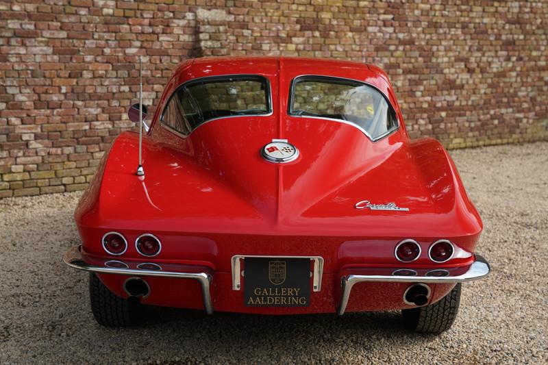 1963 Corvette C2 Sting Ray Split Window