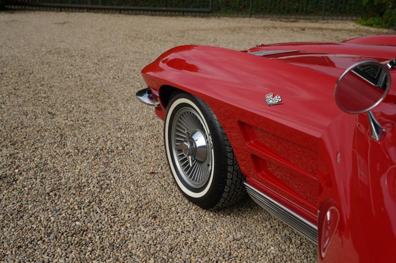 1963 Corvette C2 Sting Ray Split Window