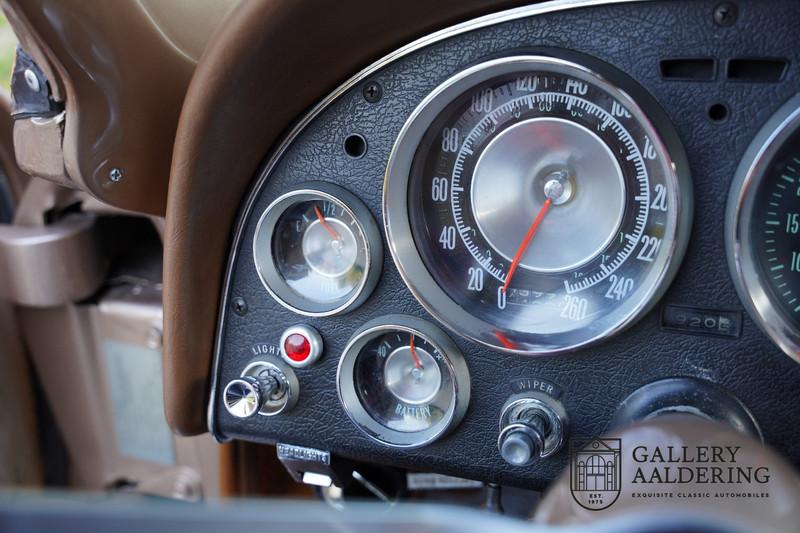 1963 Corvette C2 Sting Ray Coup&eacute; Split window