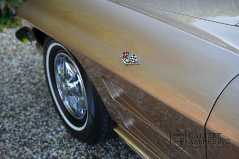 1963 Corvette C2 Sting Ray Coup&eacute; Split window