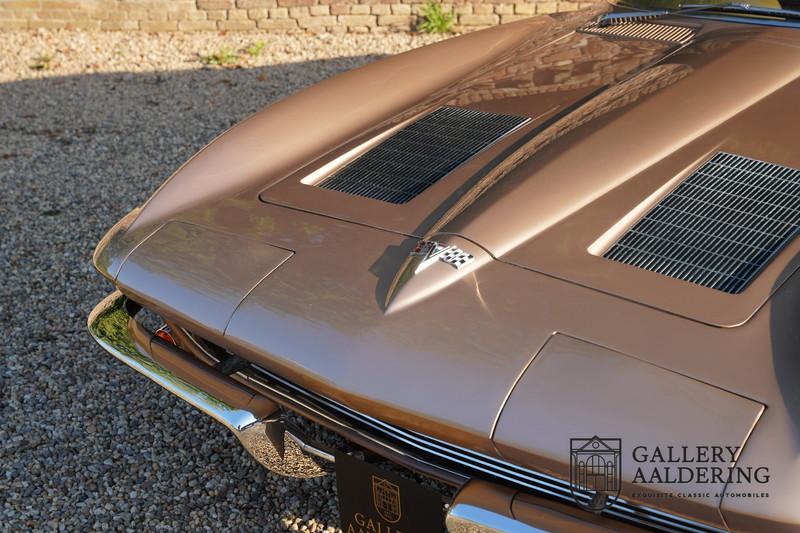 1963 Corvette C2 Sting Ray Coup&eacute; Split window