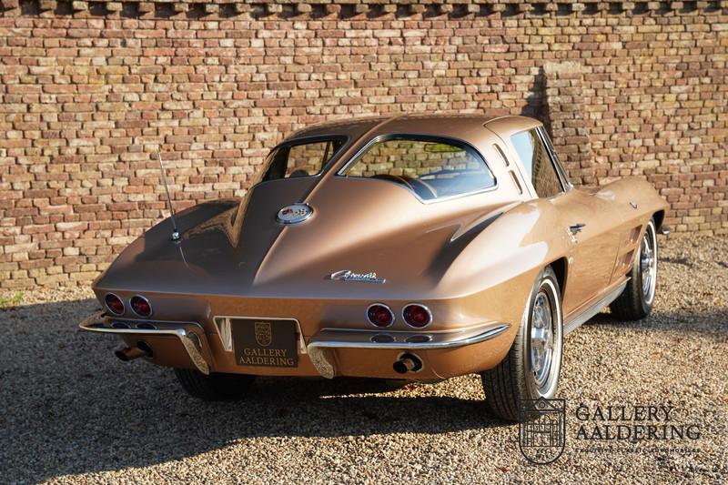 1963 Corvette C2 Sting Ray Coup&eacute; Split window