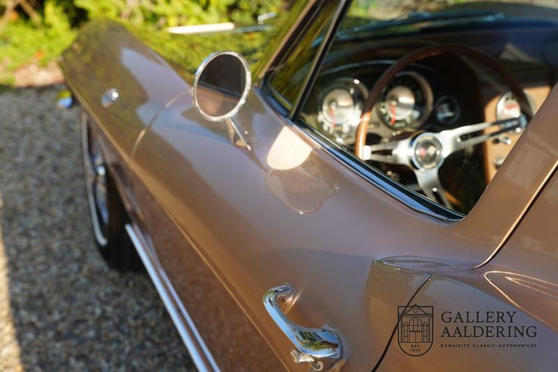 1963 Corvette C2 Sting Ray Coup&eacute; Split window