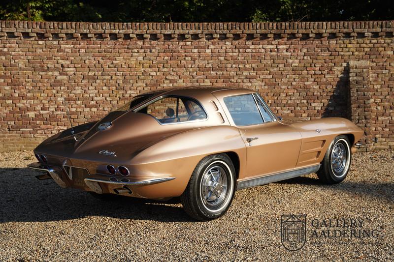 1963 Corvette C2 Sting Ray Coup&eacute; Split window