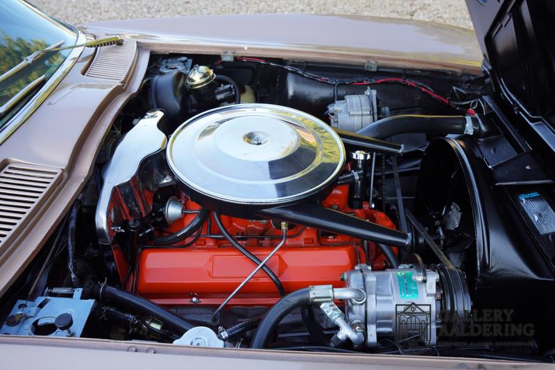 1963 Corvette C2 Sting Ray Coup&eacute; Split window