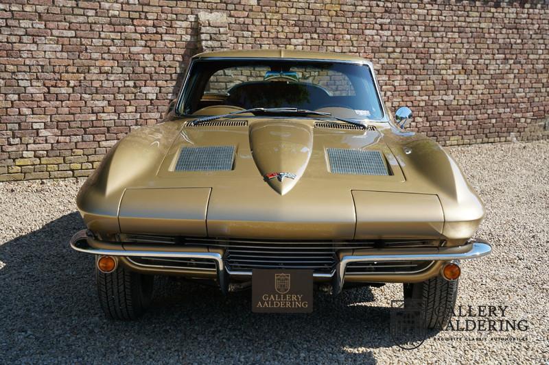 1963 Corvette C2 Sting Ray Split Window