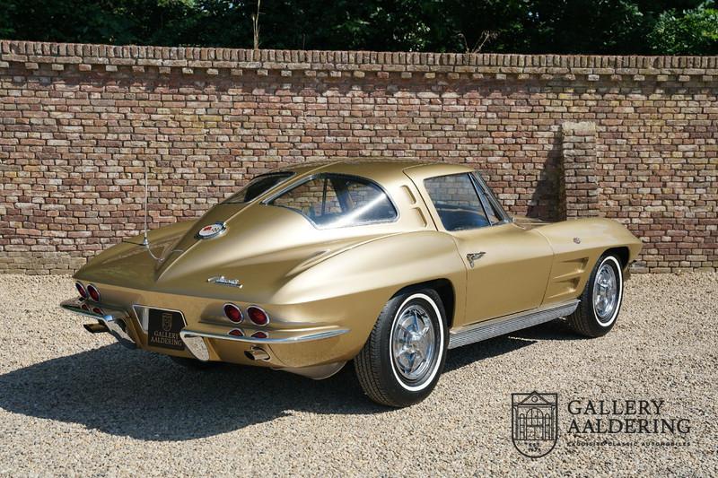 1963 Corvette C2 Sting Ray Split Window