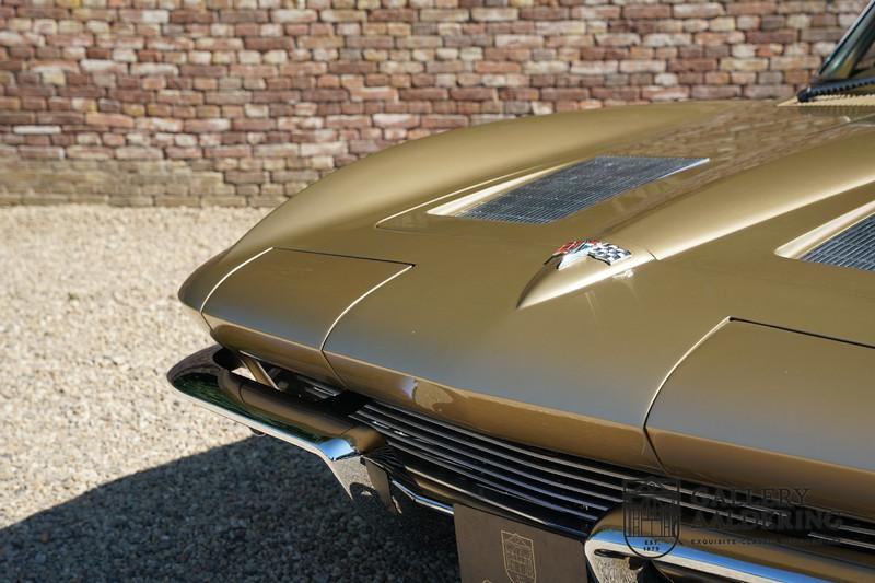 1963 Corvette C2 Sting Ray Split Window