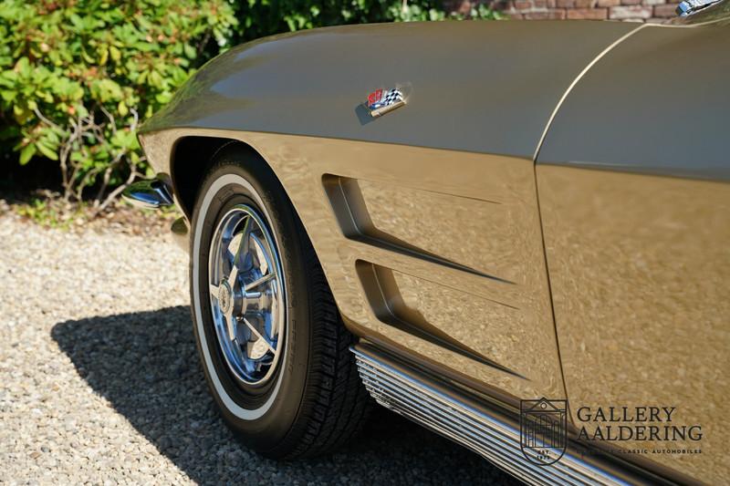 1963 Corvette C2 Sting Ray Split Window