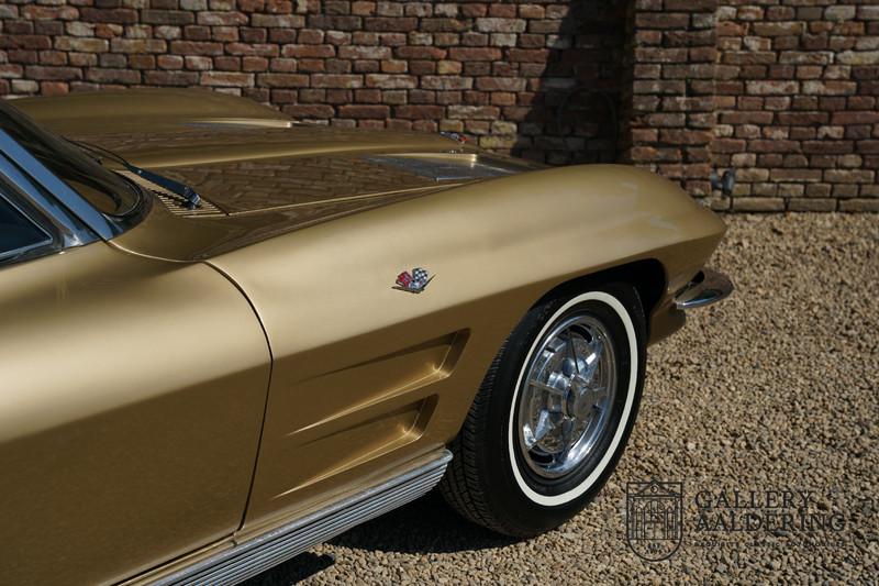 1963 Corvette C2 Sting Ray Split Window