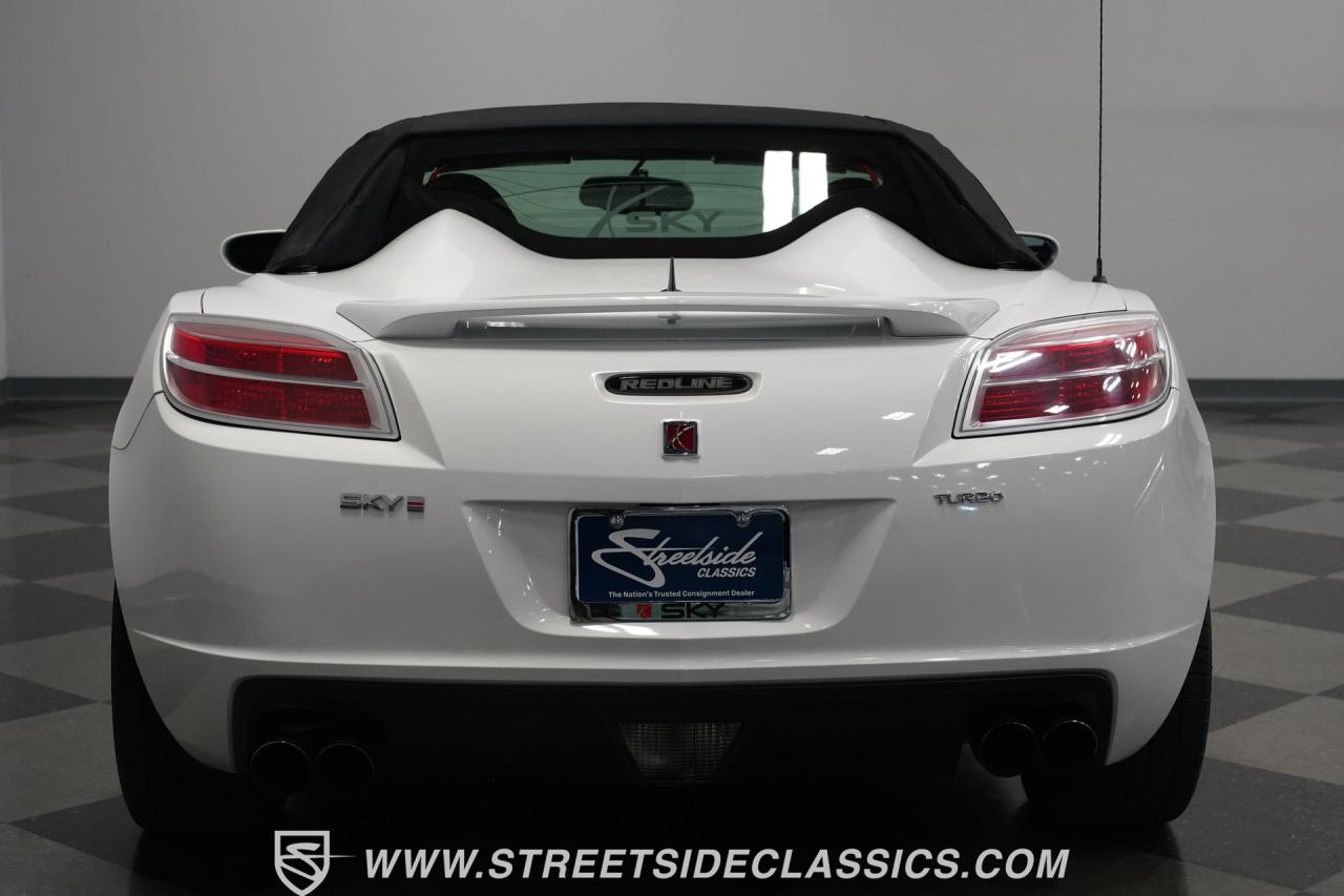 2007 Saturn Sky  Red Line