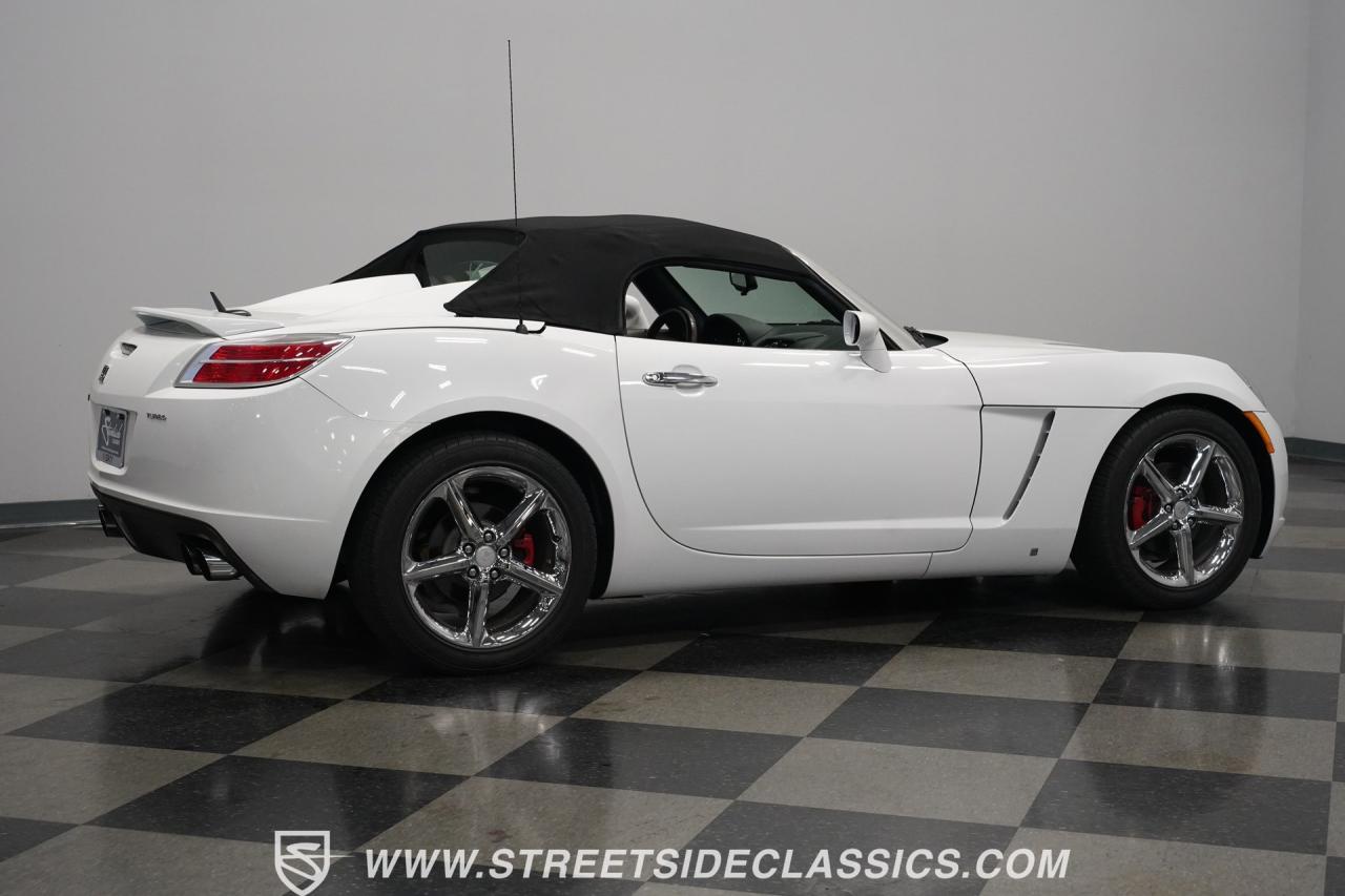 2007 Saturn Sky  Red Line