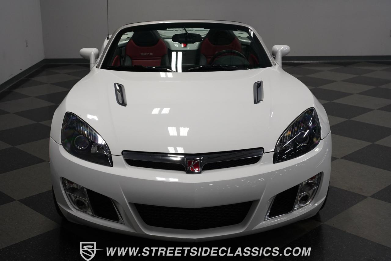 2007 Saturn Sky  Red Line