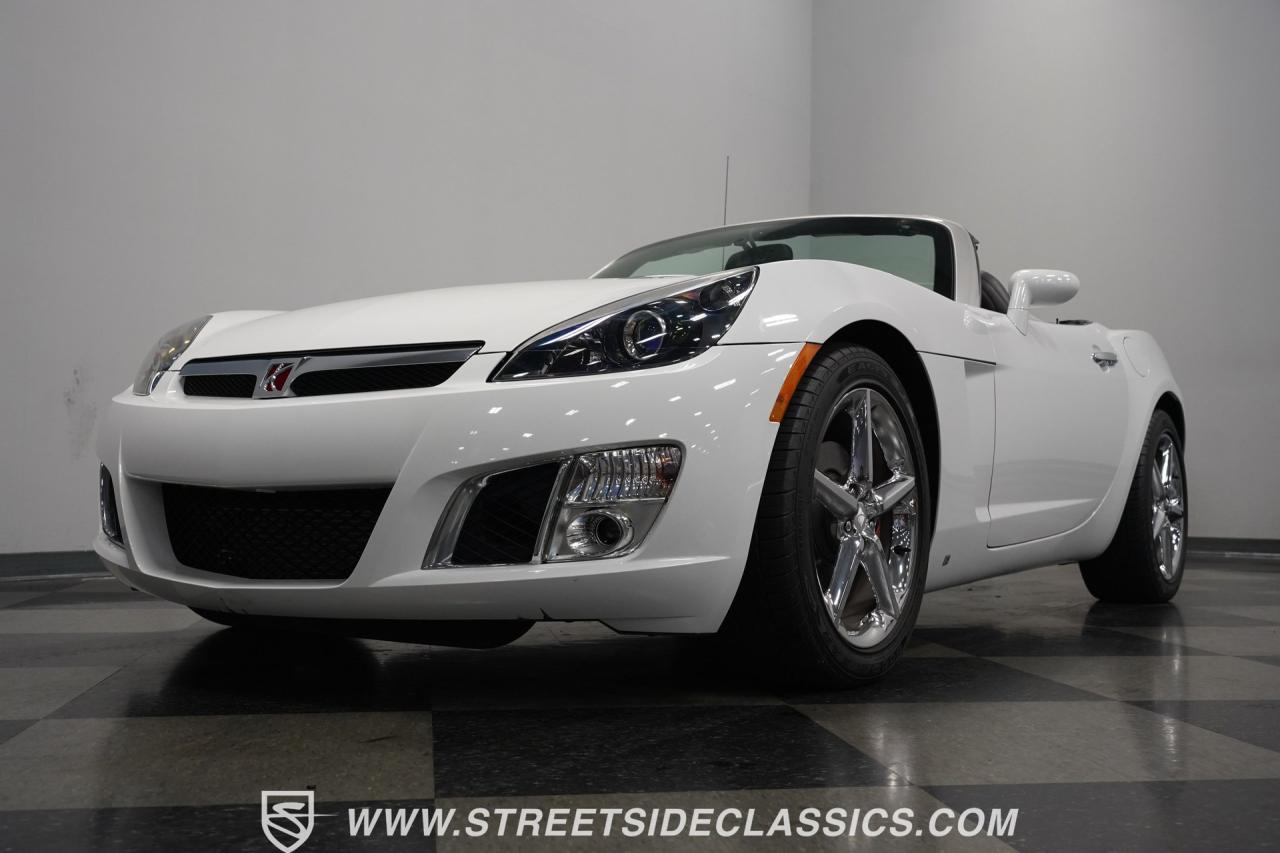 2007 Saturn Sky  Red Line