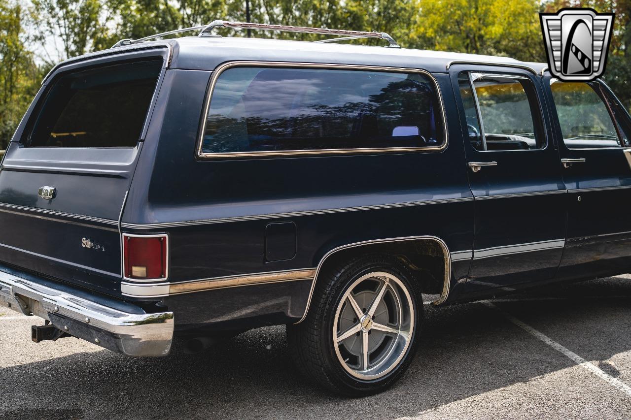 1985 Chevrolet C10 Suburban