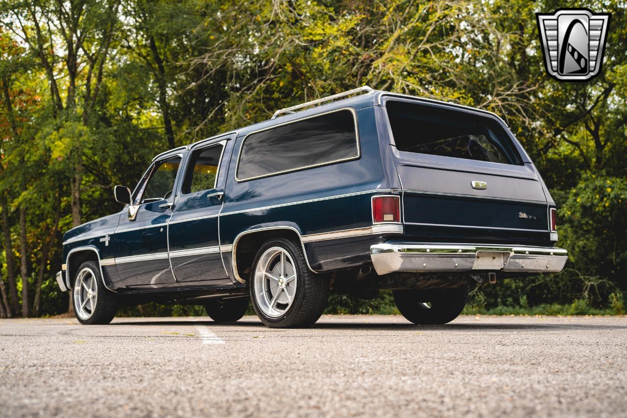 1985 Chevrolet C10 Suburban