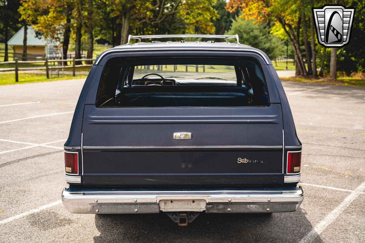 1985 Chevrolet C10 Suburban