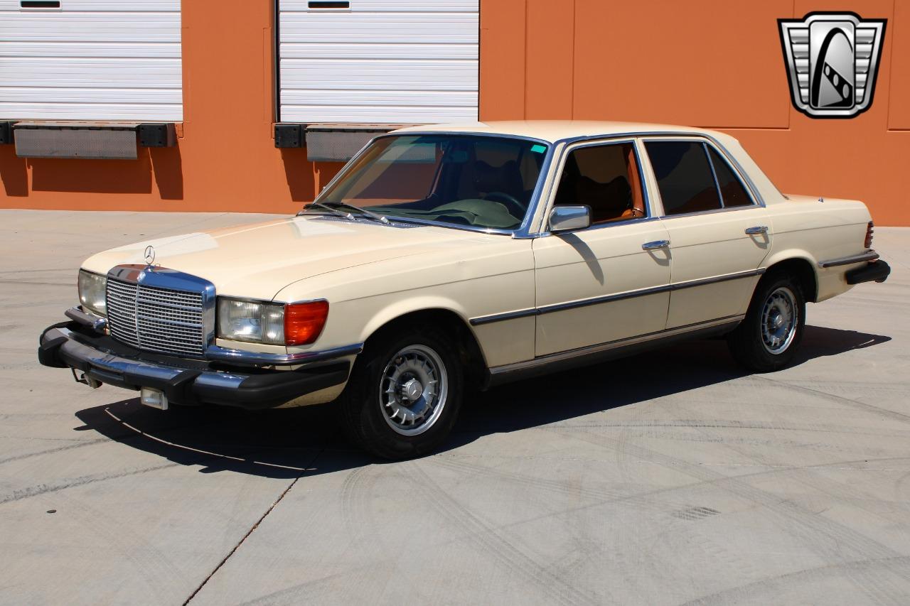 1980 Mercedes - Benz 300