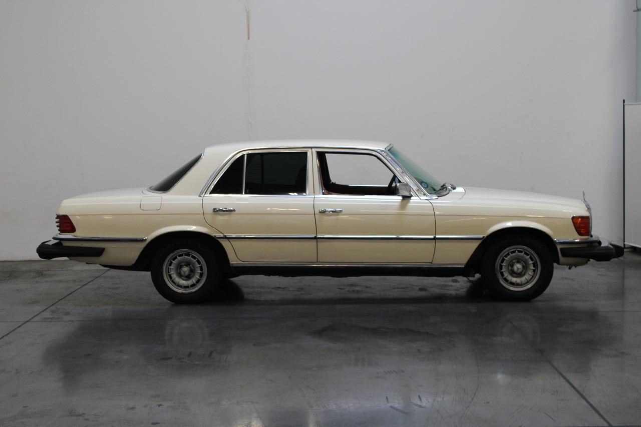 1980 Mercedes - Benz 300