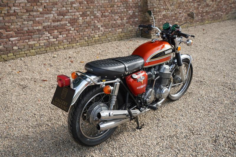 1977 Honda CB 750 Four Only 13.000 Km original from new, original condition, stunning