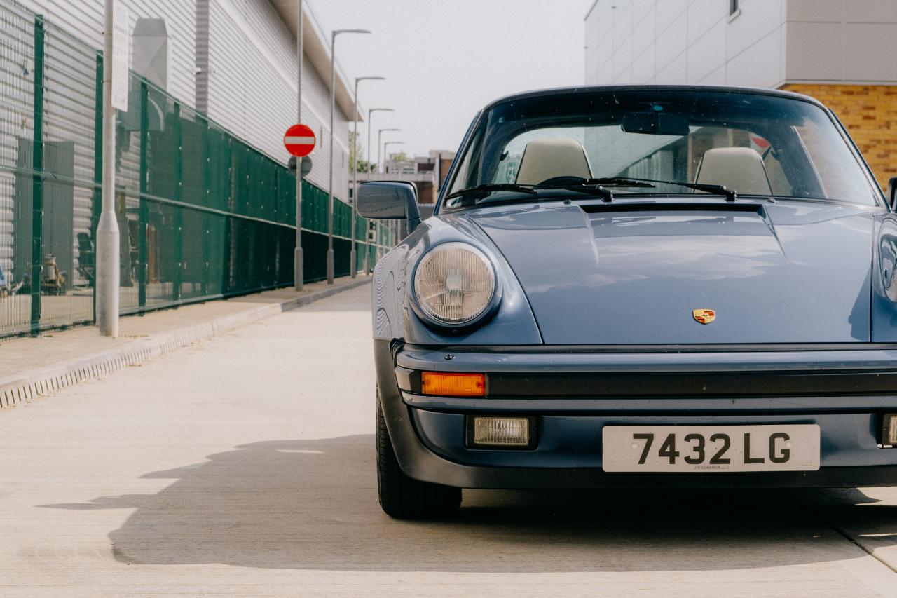 1989 Porsche 911 Supersport 3.2 Carrera Targa