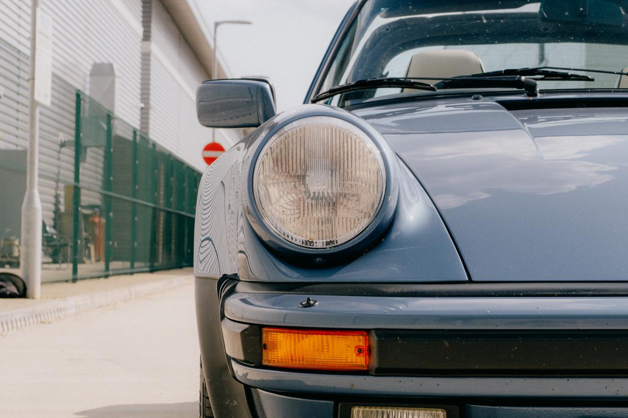 1989 Porsche 911 Supersport 3.2 Carrera Targa