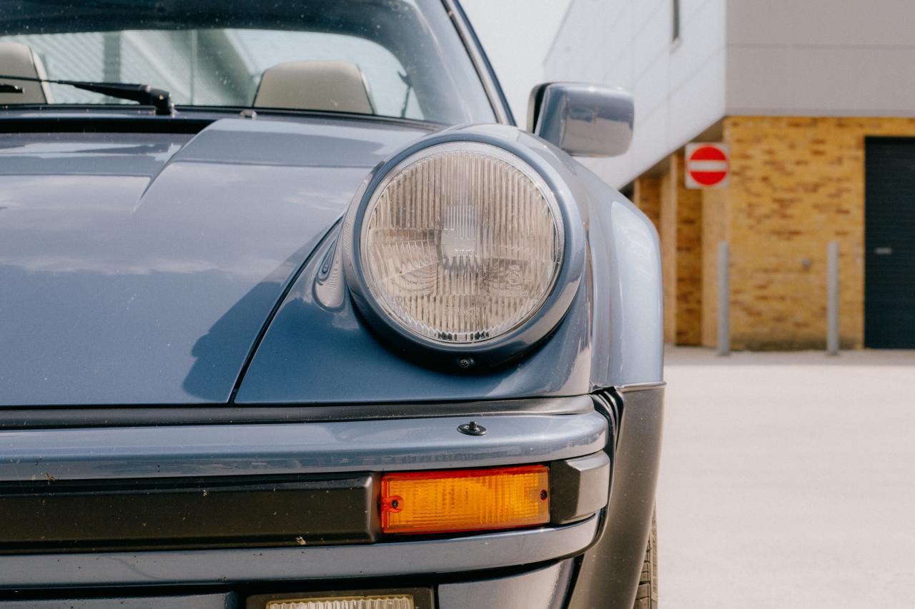 1989 Porsche 911 Supersport 3.2 Carrera Targa